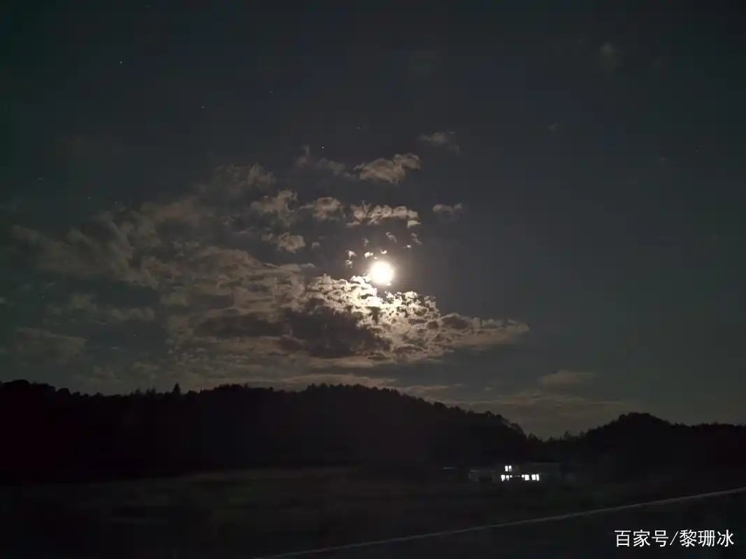 农历8月18农村的夜空是如此的美丽