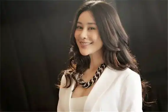 靳东的初恋:隋俊波