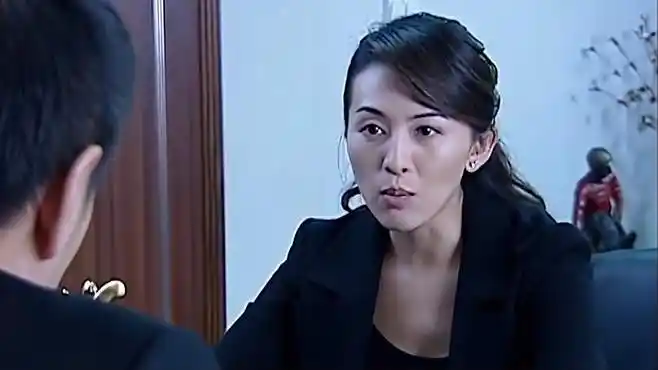 罪域:女总裁查看兆辉煌公司机密,哪料兆辉煌趁机考验,下秒绝了-影视综