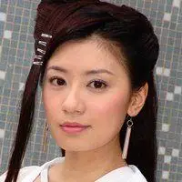 贾静雯头像高清图片大全_名人贾静雯真人头像大图下载【点击鼠标右键