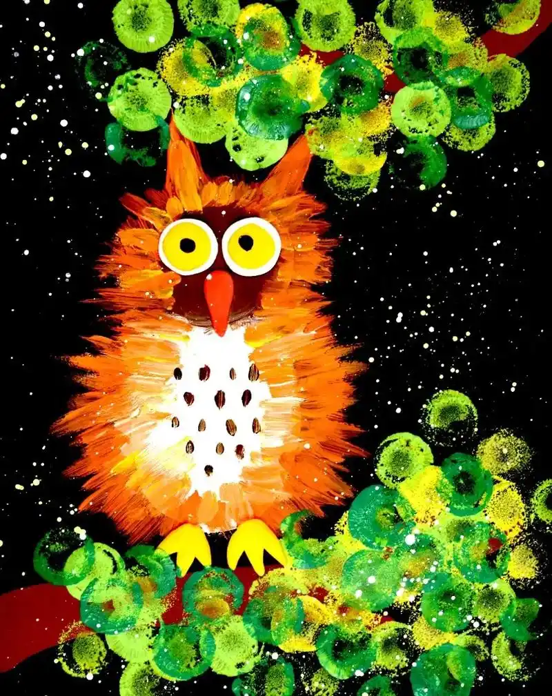 《 水粉创意画猫头鹰》创意美术🎨.步骤 1 用颜料画出树枝 - 抖音