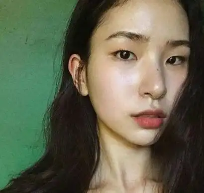 相信很多人都比较好奇韩国人的长相,也有很多人一直说韩国人是单眼皮