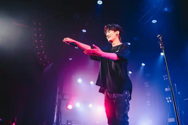 队长广州演唱会#宝藏歌手队长内地巡演今日官宣,太让人期待了,4.
