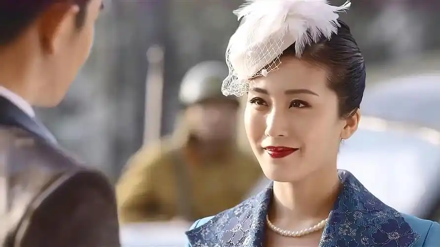 刀光枪影:日军真正的女间谍亮相,小伙却还浑然不知,就是一废物