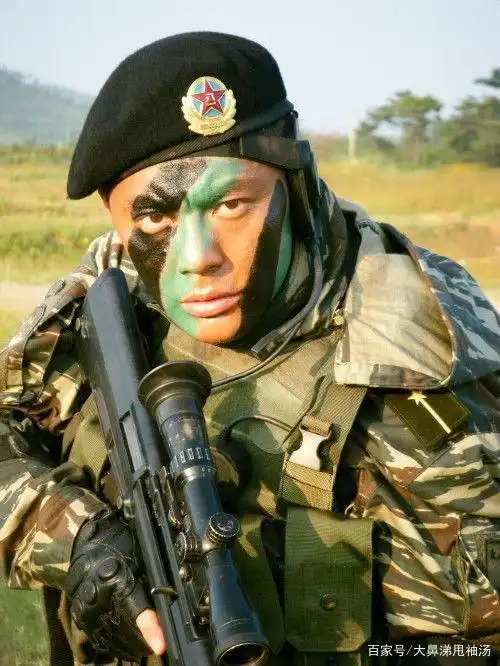 国产影视剧中那些吊炸天的神枪手,最后一位拿起枪一秒钟变女神