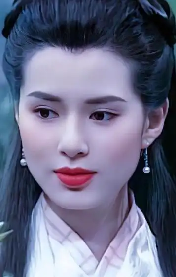 凭"小龙女"一角走红,"身材傲人"的李若彤,为何仍单身一人?