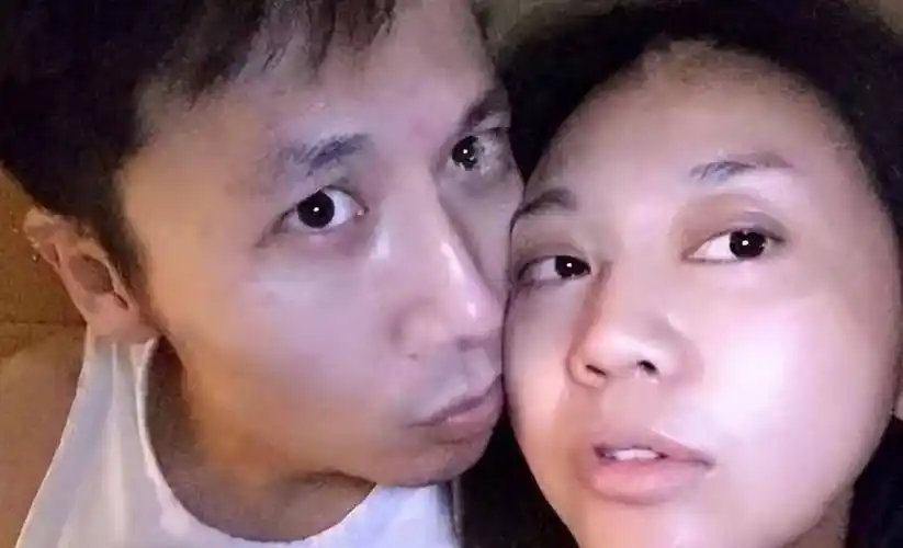 原来,52岁的闫妮爱上了45岁的李晨,据网友称,这也太离谱了_合作_的