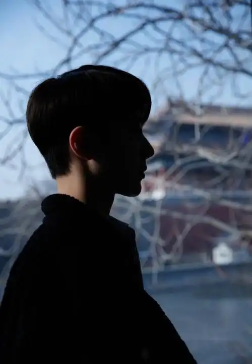 男爱豆侧颜大赏#赖冠霖侧颜小合集~这完美的侧颜,优越的下颌线太可了