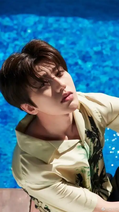 蔡徐坤2021个人巡回演唱会