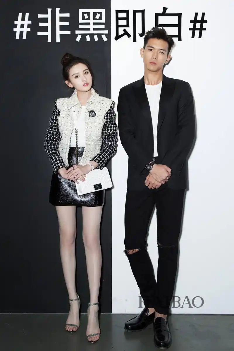 和185的李现站在一起完全不会显得超小只,正好最萌身高差.