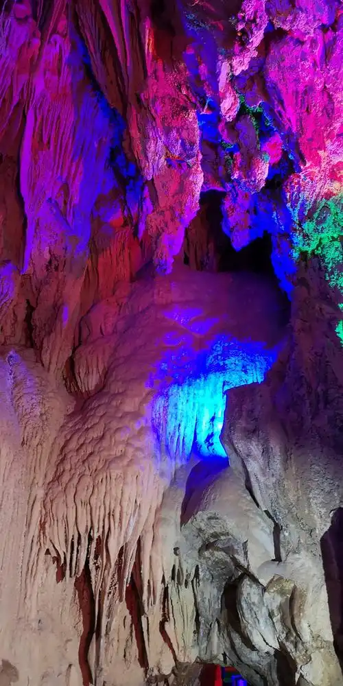 简书第67天——游览阳春石林,龙宫岩 - 简书