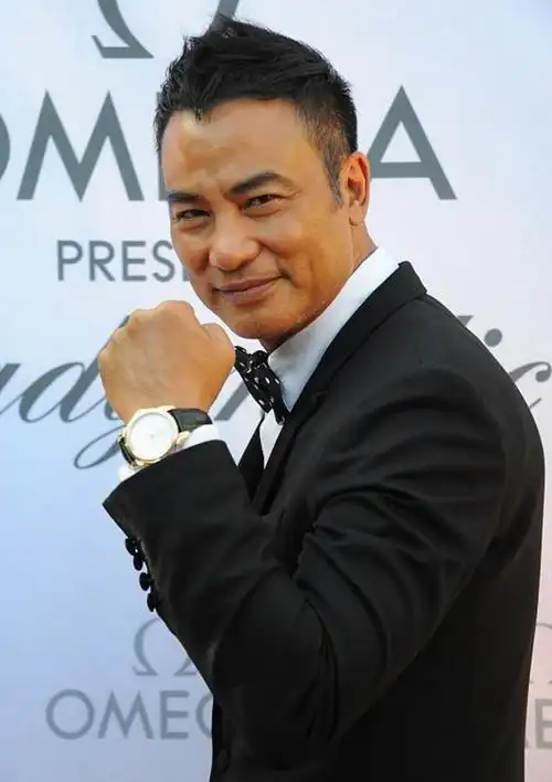 回顾任达华因爱不要孩子50岁看到女儿时热泪盈眶爱妻子爱女儿