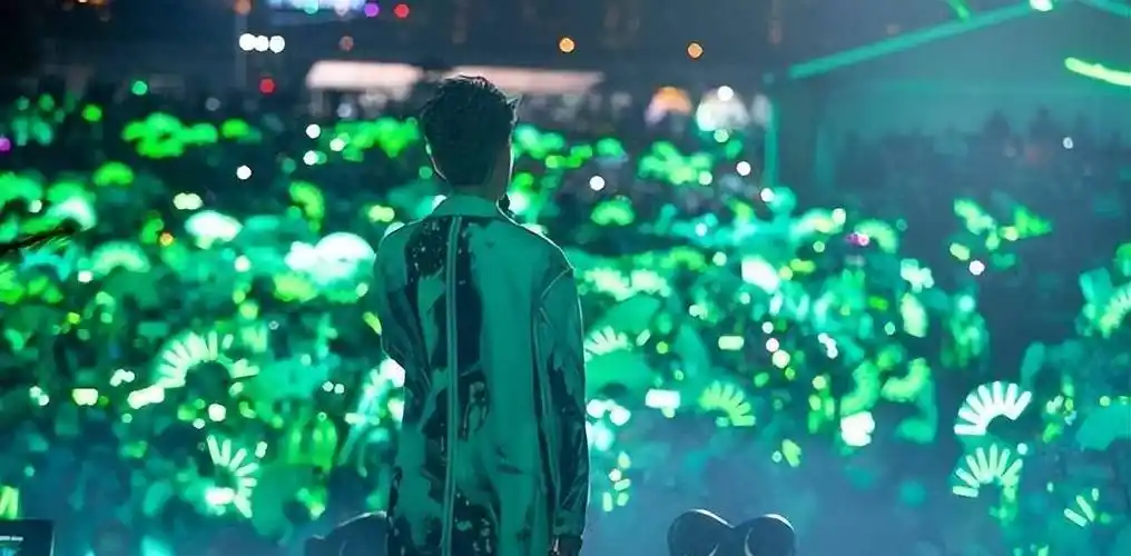 德云社张云雷加盟音乐嘉年华,出席山东站活动,辫哥哥要上班了_演唱会