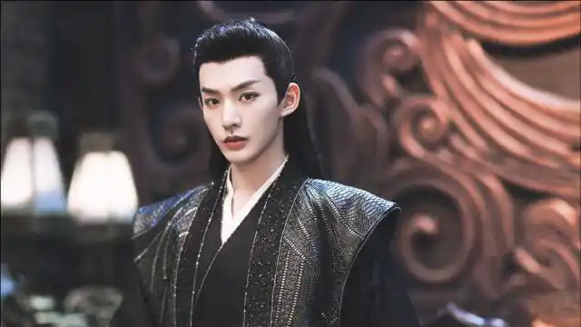 遇龙男二好帅!邓为