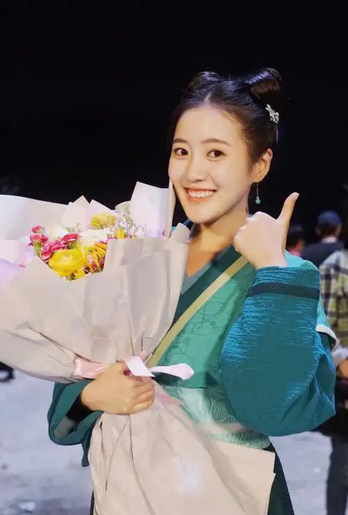 《知否》杀青 王梓薇诠释主仆姐妹情