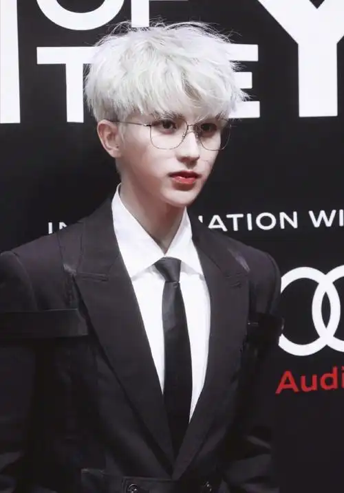 gq盛典死亡打光系列引粉丝吐槽奈何偶像底子好