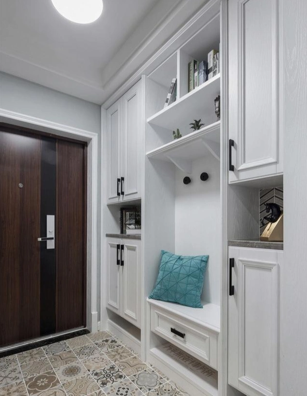 原创家里装修,入户门与左右墙处同一水平线,鞋柜应该怎么设计?