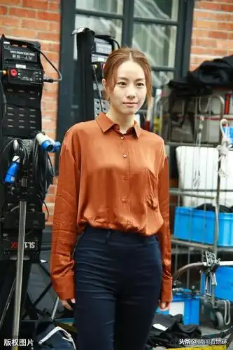 邓丽欣魅力迷人很有青春的气息