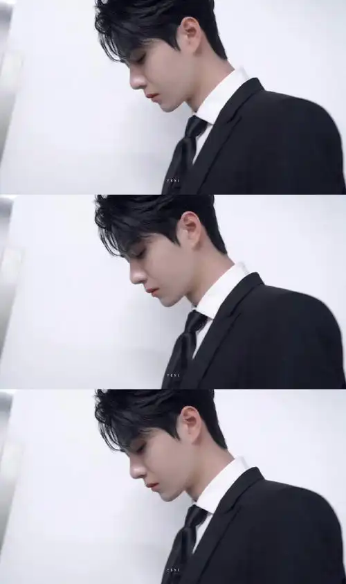 王一博#王一博西装的神@uniq-王一博