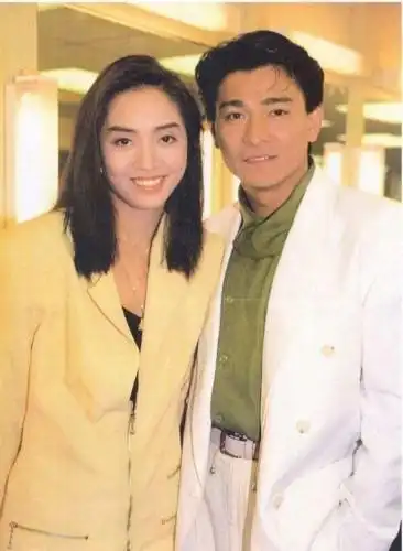 马来小姐朱丽倩用22年时间等刘德华如今女儿越来越像他