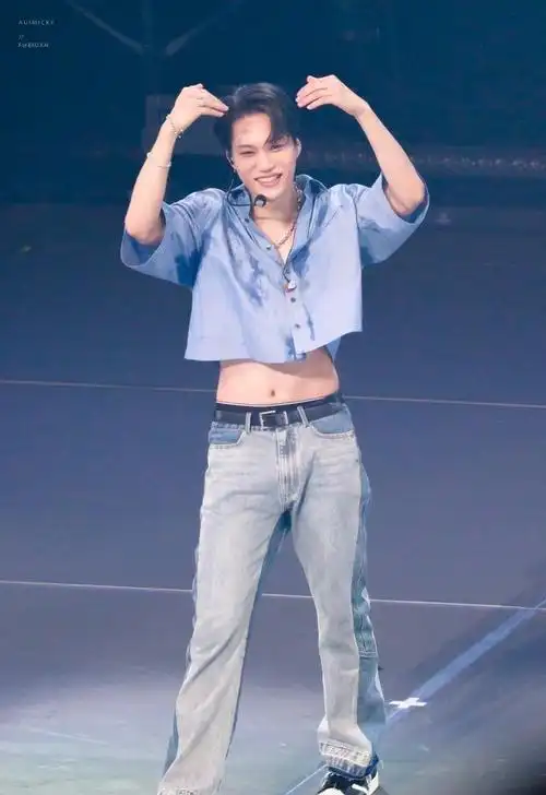 「exo」「新闻」240130 金钟仁炫耀舞台魅力,活动亮相和日本巡演惊艳