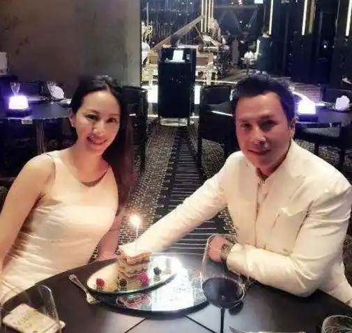 离婚后才发现有孩子,给儿子取名能把甄子丹气死_梁静慈_婚姻_事情