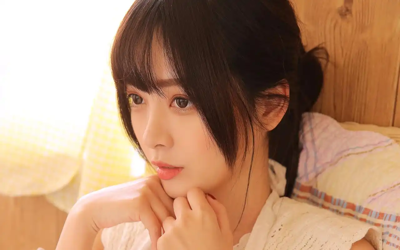 性感美女照片高清桌面电脑壁纸