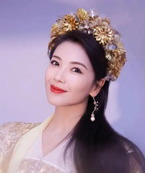 刘涛是中国的一位知名女演员,以其出色的演技和美貌而受到广大观众的