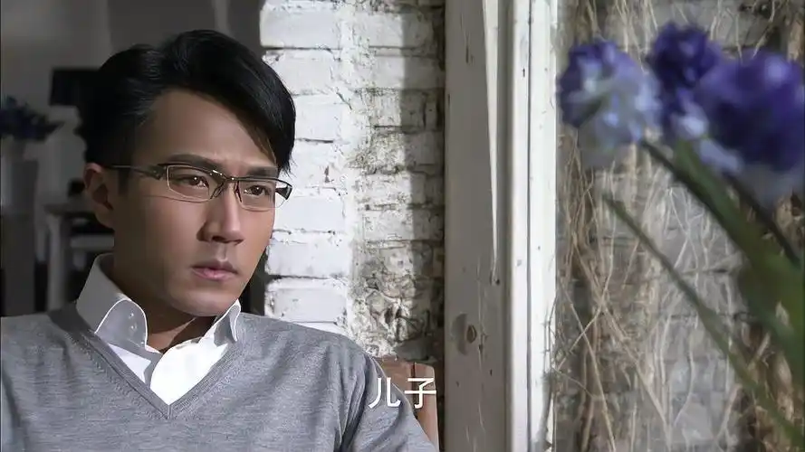 千山暮雪大结局:莫绍谦一无所有,把餐厅关了,童雪看到太伤感