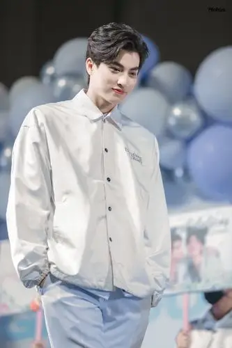 之所以聚在这里是要祝gulf大帅哥毕业快乐!(11.7.