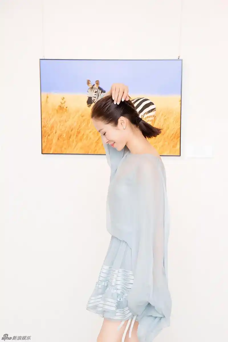 组图:江一燕影展爆棚 自谦不专业重在分享_高清图集_新浪网