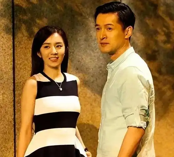 回顾薛佳凝:分手15年胡歌娶妻生子,她却选择出家背后心酸无人知