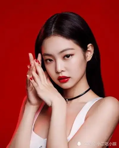 jennie罕见练习生时期旧照果然是小孩子长相