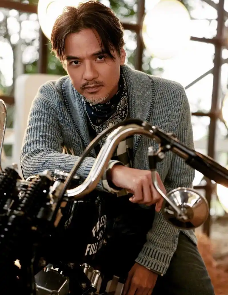 冯德伦真的是越老越帅系列