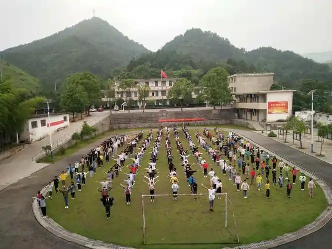 一日常规督导——盘江中学
