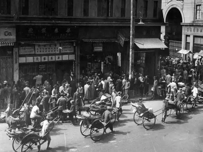 老照片:光复后的上海滩,林林总总的海派建筑