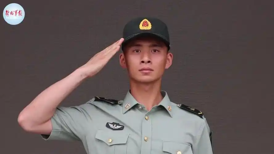 来了来了!仪仗大队仪仗兵教你敬军礼