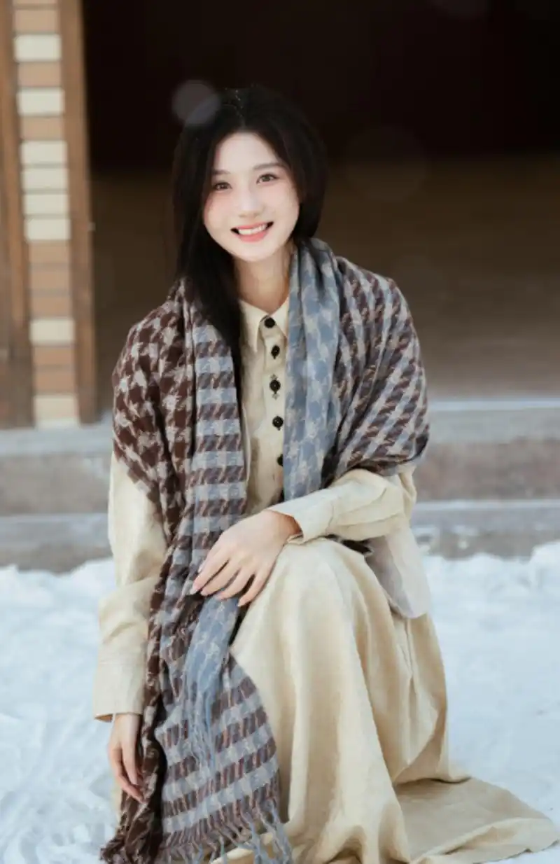 陈意涵的冬日森系写真,还是很好看的.