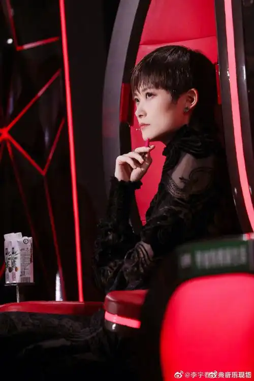 含泪捞人##李宇春开启好声音最强车轮战##李宇春中国好声音##李宇春