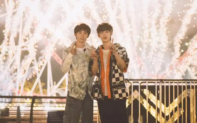 【祺鑫】为什么不下楼?