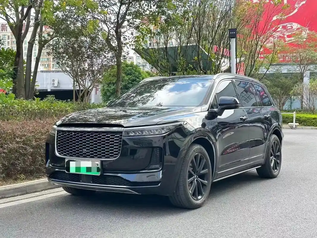 21款 增程式 理想one