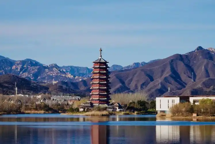 其它 雁栖湖畔风光旖旎 写美篇  北京雁栖湖位于北京市怀柔区的怀北镇