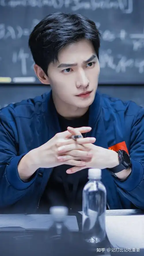 说出你认为颜值高的男明星.