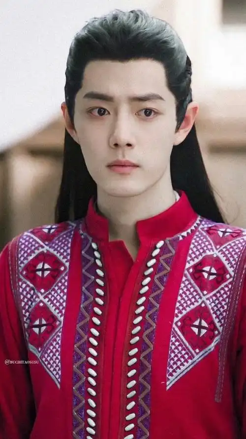 玉骨遥超话#肖战时影##肖战玉骨遥#红衣时影好惊艳,异域少年让我一直