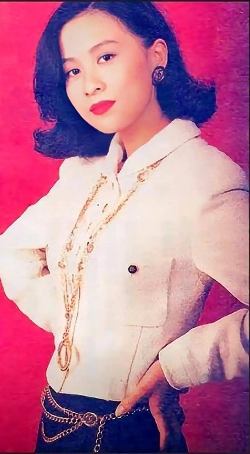 在那个无ps还美女如云的年代,来看看刘嘉玲年轻时候的样子吧