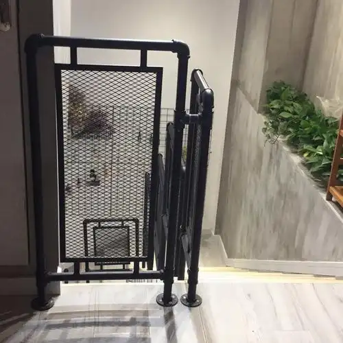 复古酒吧铁网楼梯扶手护栏简约现代咖啡厅阁楼室内水管栏杆围栏
