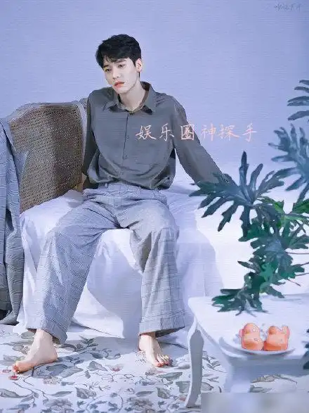 龚俊又出新造型,粉丝:是心动的感觉!_网易订阅