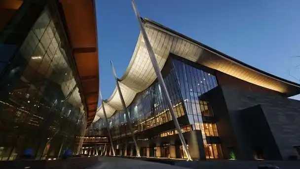 外媒记者团打卡北京城市副中心 感受科技与人文联动之美