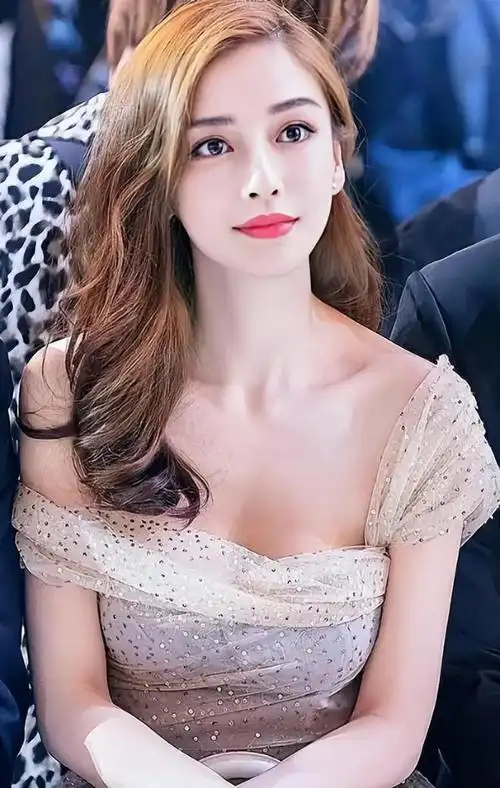 袁泉变素人,蒋欣不协调,高圆圆太绝了|戚薇|江疏影|女明星_网易订阅