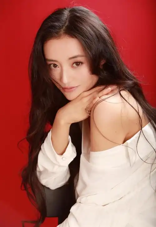 秦雪,90年出生于山东省,毕业于河北传媒学院,中国内陆女演员